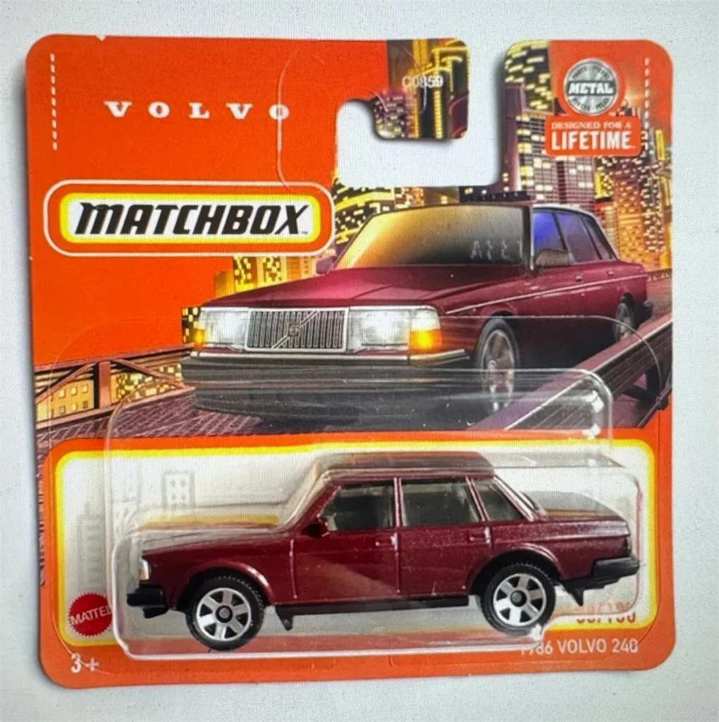 1986 Volvo 240 (bordó)